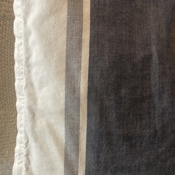 Cotton 19 x 19 pillow cover - Picture 2 of 4